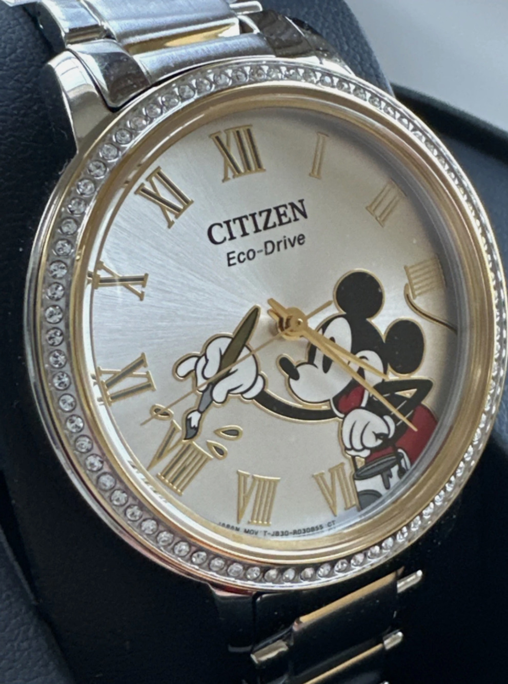 DISNEY Mickey Mouse Ladies' Watch CITIZEN Eco-Drive FE7044-52W New in Box